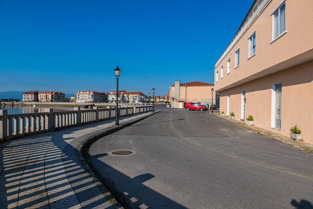 Apartamento Centrico Con Vistas Al Mar Vilanova de Arousa Zewnętrze zdjęcie